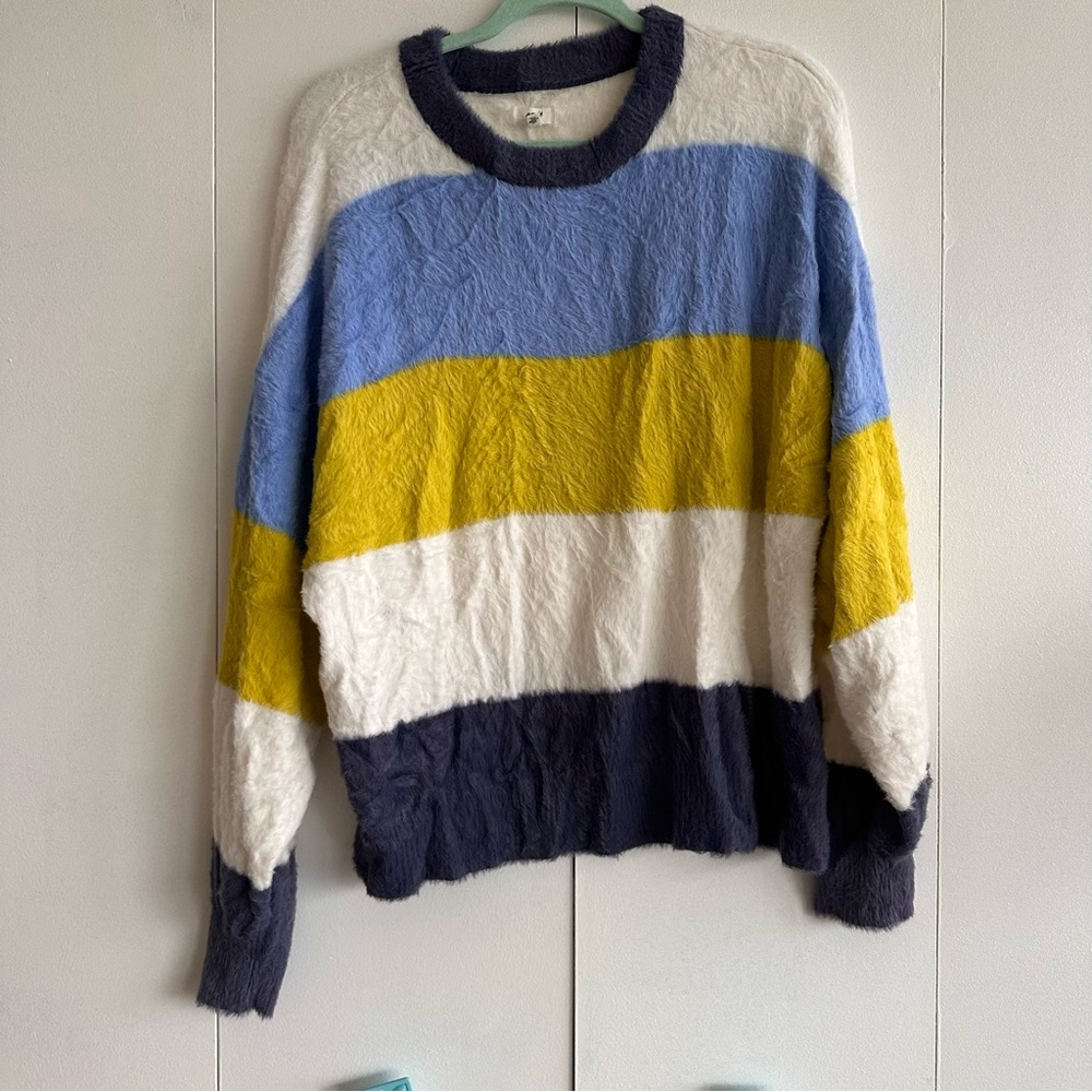 Aerie Fluffy Holiday/Christmas Sweater